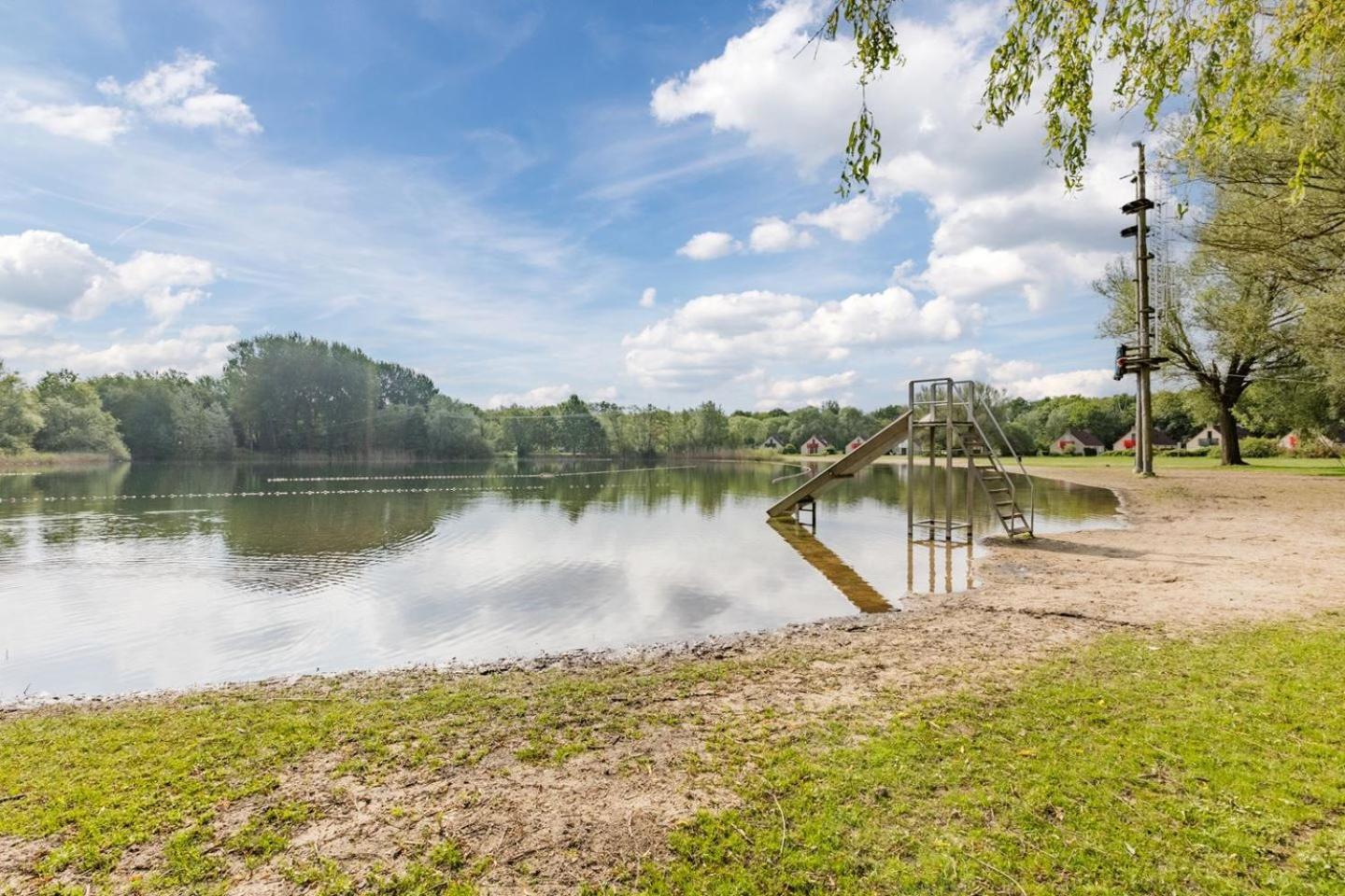 Vakantiehuis Aan Het Water -Incl Laadpaal- Ewijk Exteriér fotografie