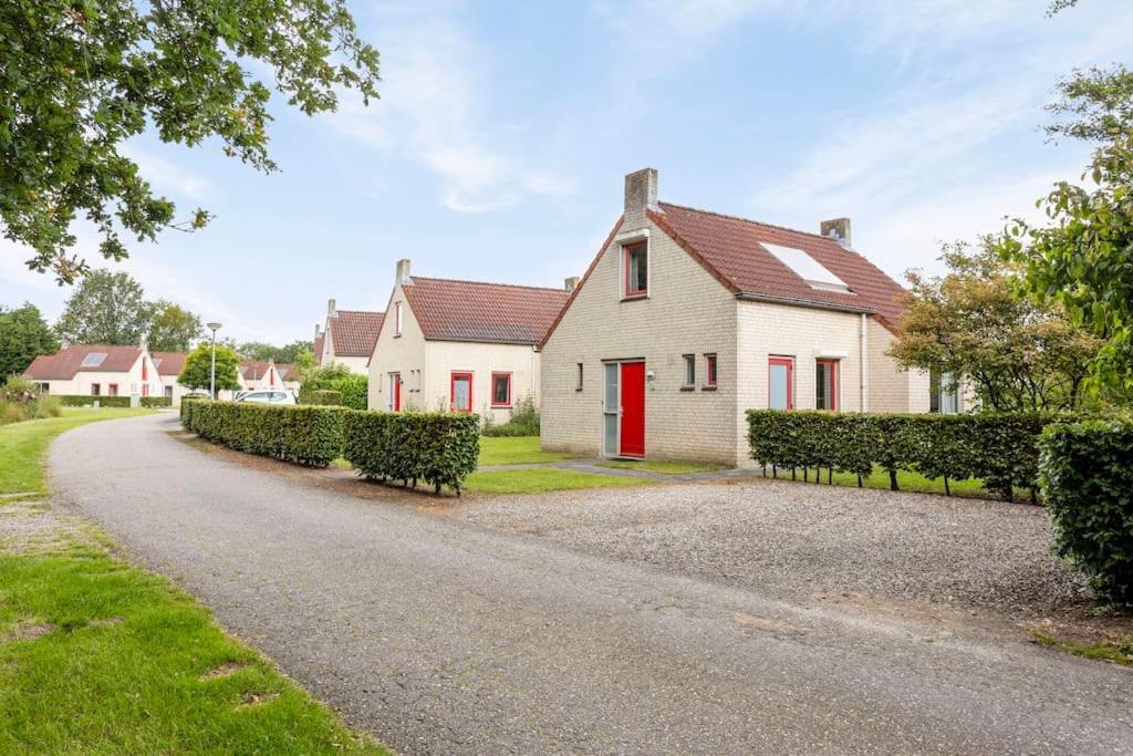 Vakantiehuis Aan Het Water -Incl Laadpaal- Ewijk Exteriér fotografie