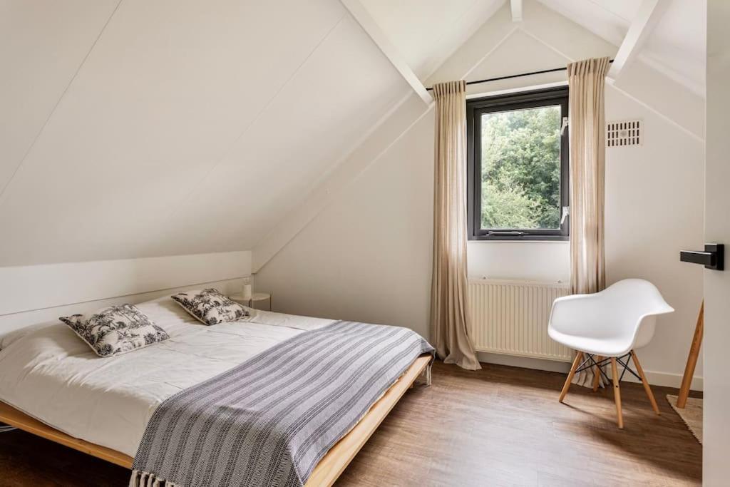Vakantiehuis Aan Het Water -Incl Laadpaal- Ewijk Exteriér fotografie