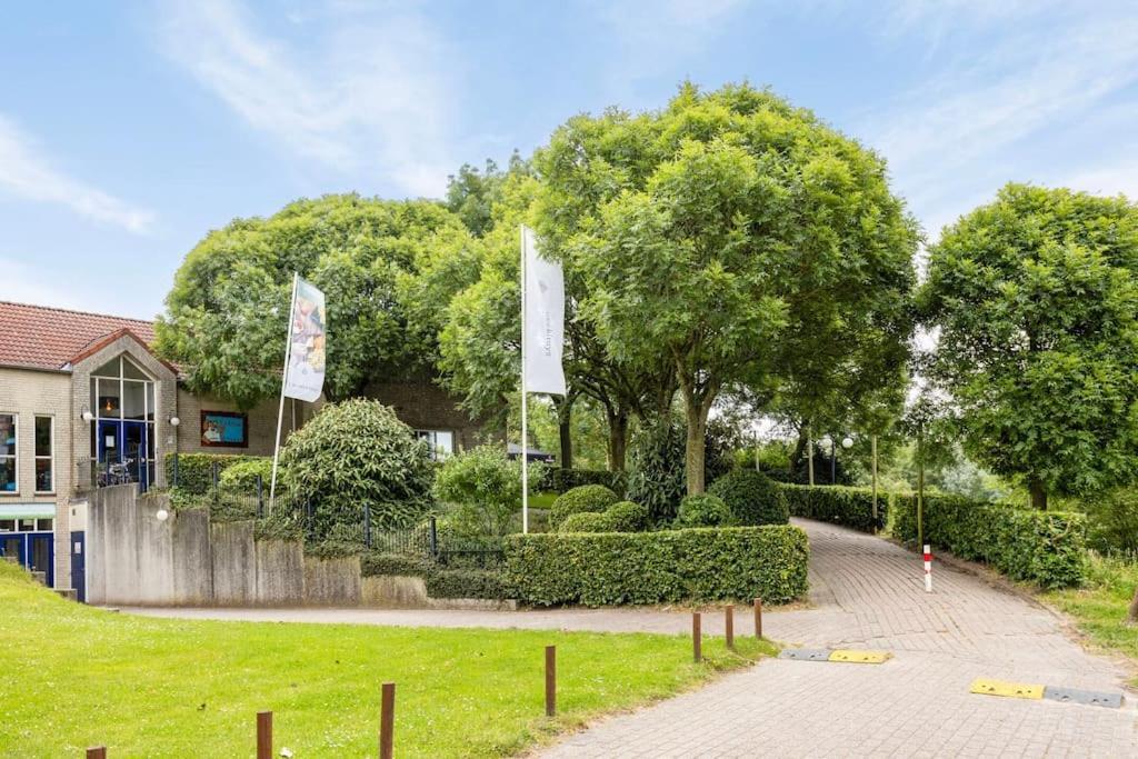 Vakantiehuis Aan Het Water -Incl Laadpaal- Ewijk Exteriér fotografie