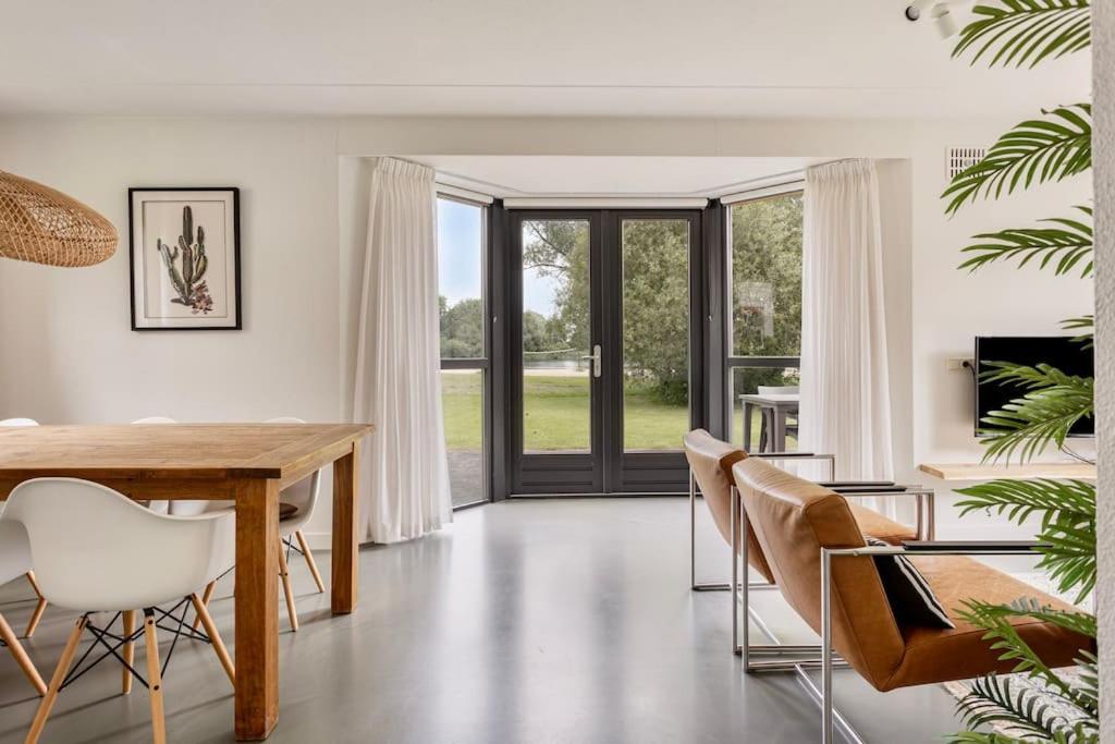 Vakantiehuis Aan Het Water -Incl Laadpaal- Ewijk Exteriér fotografie
